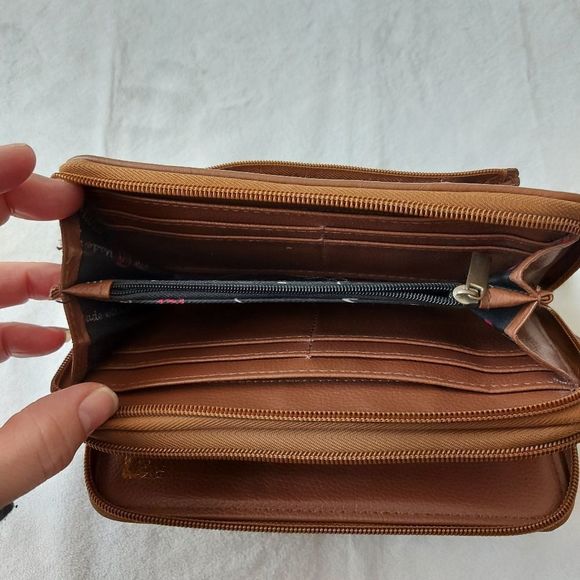 STONE MOUNTAIN WALLET  - Picture 5 of 8